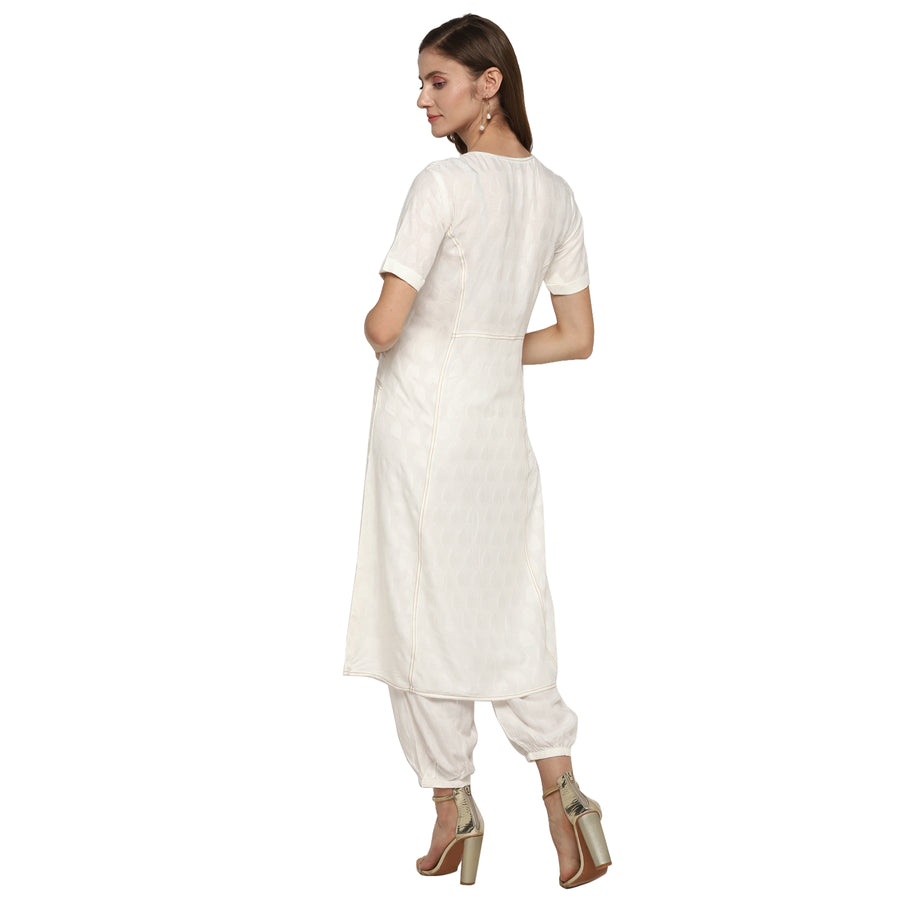 EnWhite loose white kurta with stylized bottom