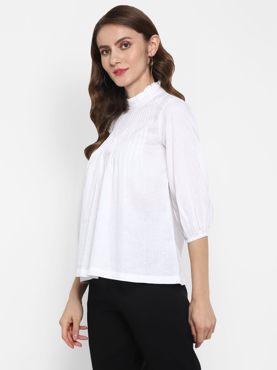 Enwhite Short Top With Pintucks