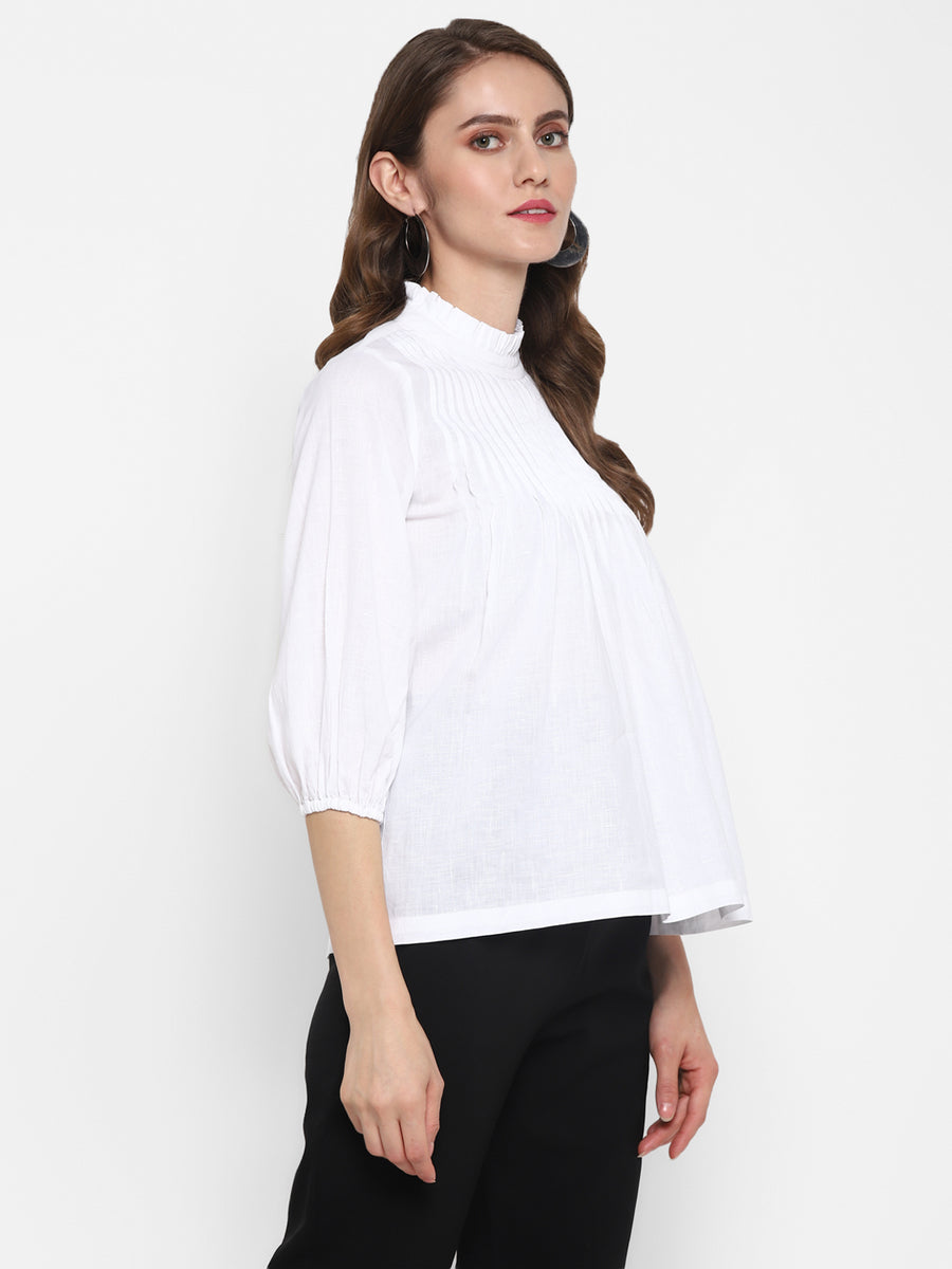 Enwhite Short Top With Pintucks